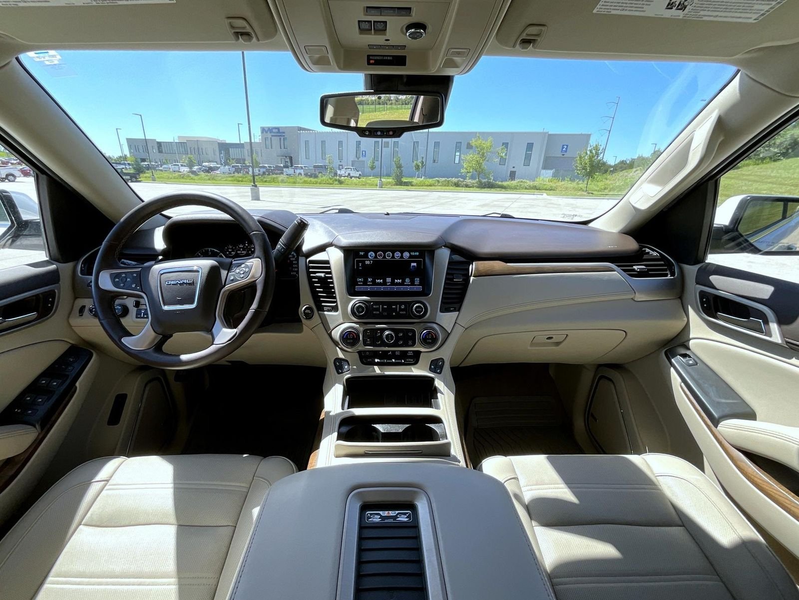 Used 2019 White GMC Denali image 15