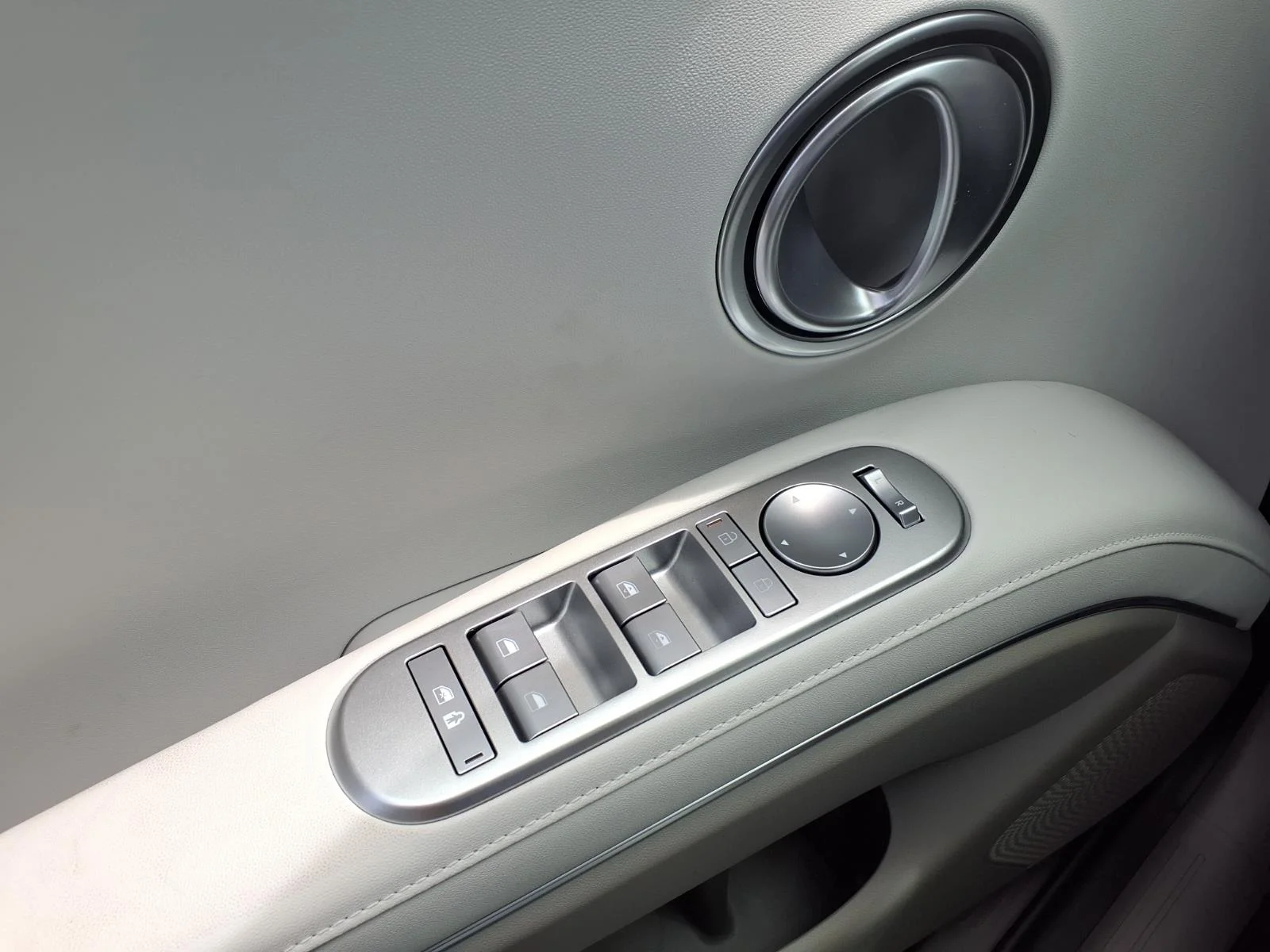 New 2026 Classy Blue Pearl Hyundai SEL image 11