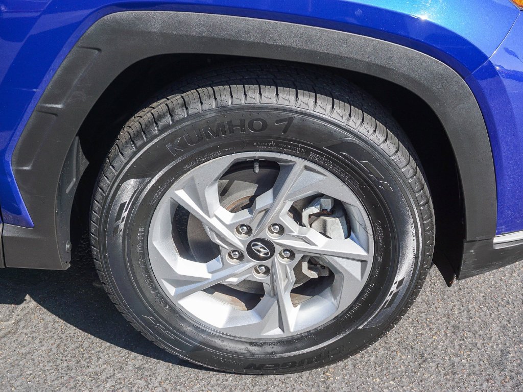 Used 2024 Blue Hyundai SEL image 9