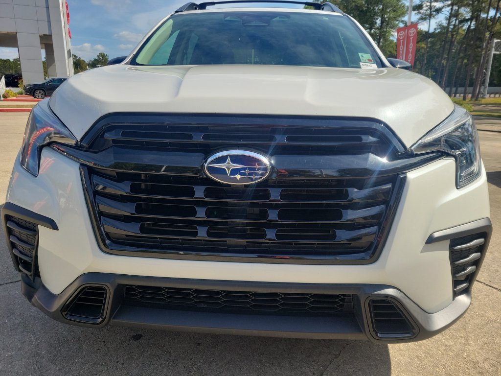 Used 2024 White Subaru Onyx Edition image 4
