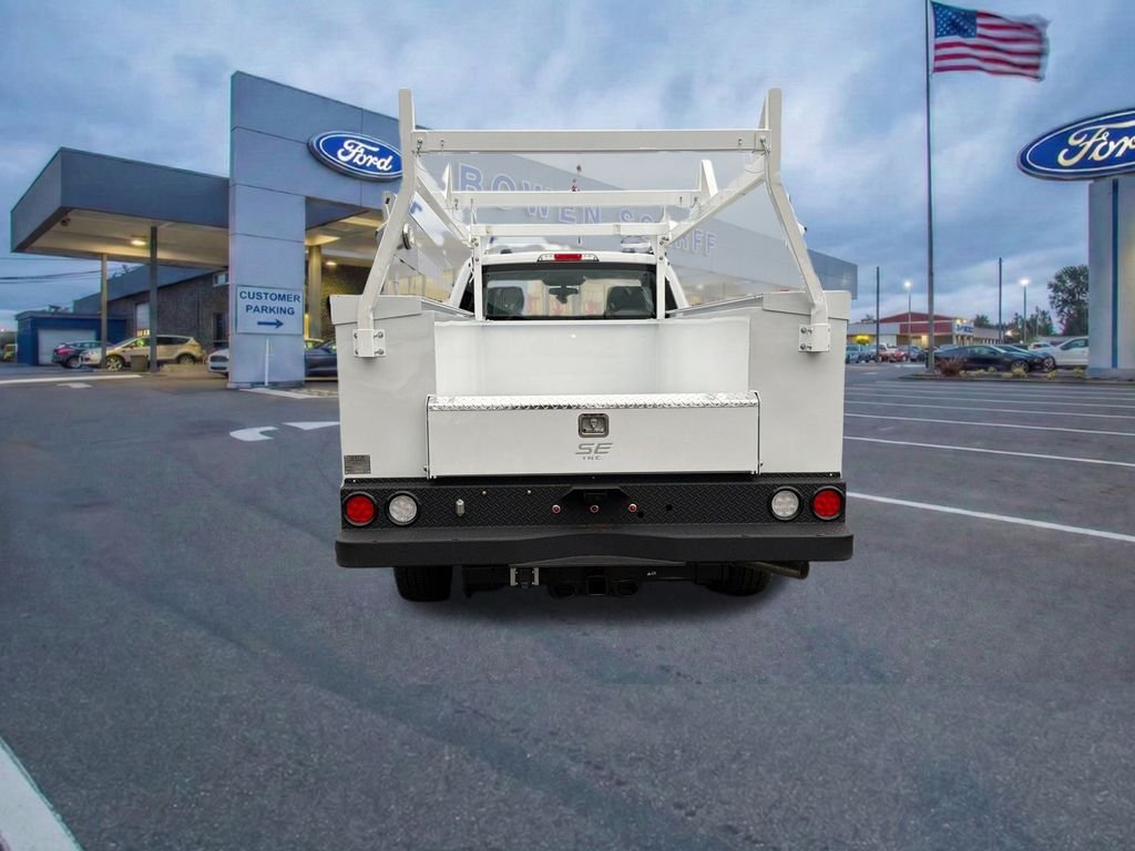 New 2026 Oxford White Ford XL image 4
