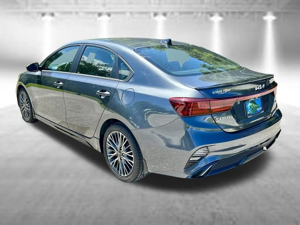 Certified Used 2024 Gravity Gray Kia GT-Line image 7