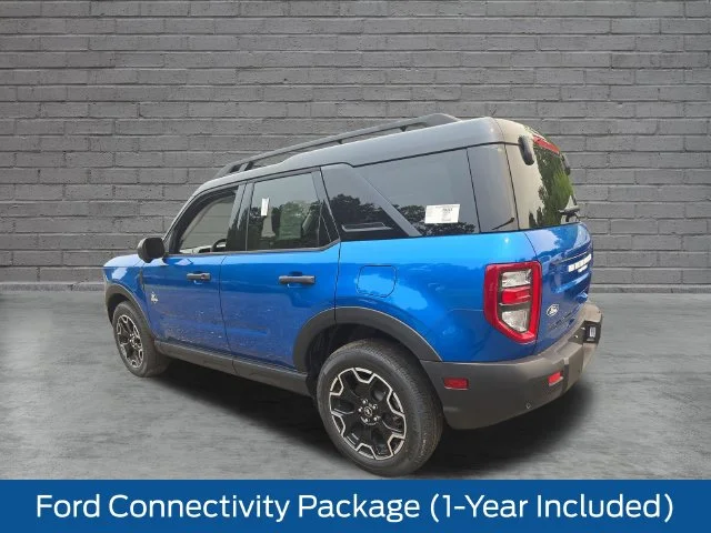 New 2026 Velocity Blue Metallic Ford Outer Banks® image 4