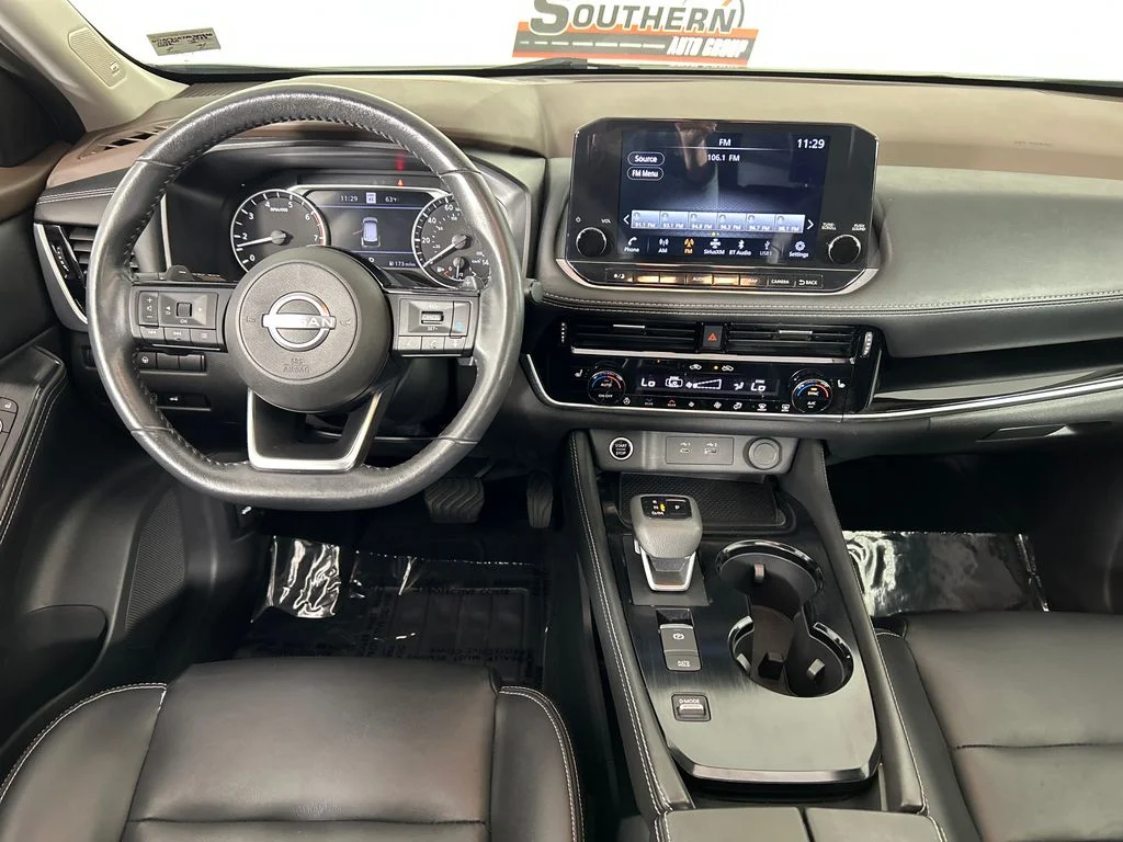 Used 2023 Gray Nissan SL image 19