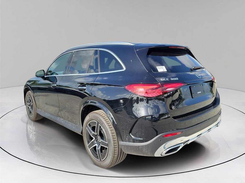New 2026 Black Mercedes-Benz GLC 300 image 4