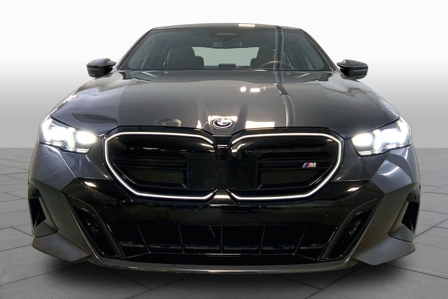 Certified Used 2024 Dark Graphite Metallic BMW M60 image 3