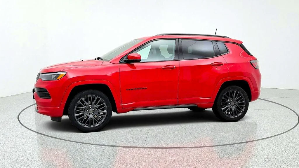 Used 2023 Redline Pearlcoat Jeep (RED) Edition 4x4 image 8