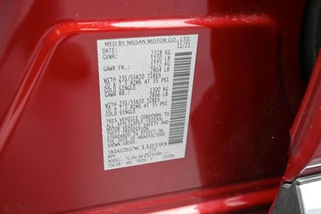 Used 2022 Red Nissan Platinum image 18
