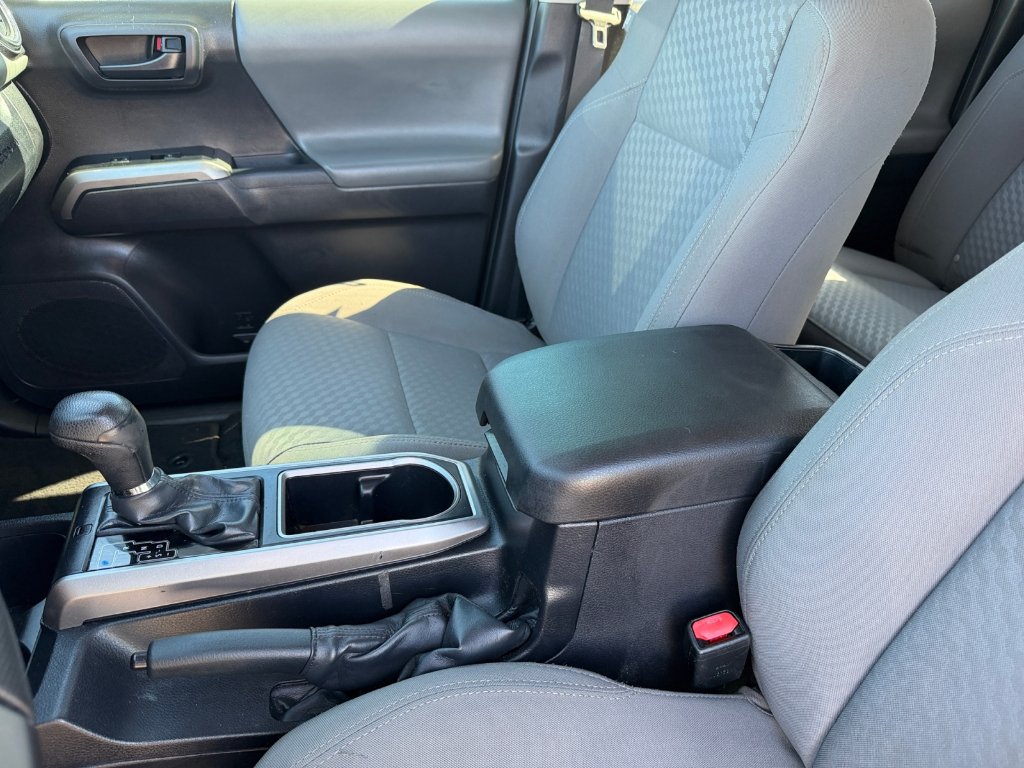 Used 2022 Magnetic Gray Metallic Toyota SR5 image 11