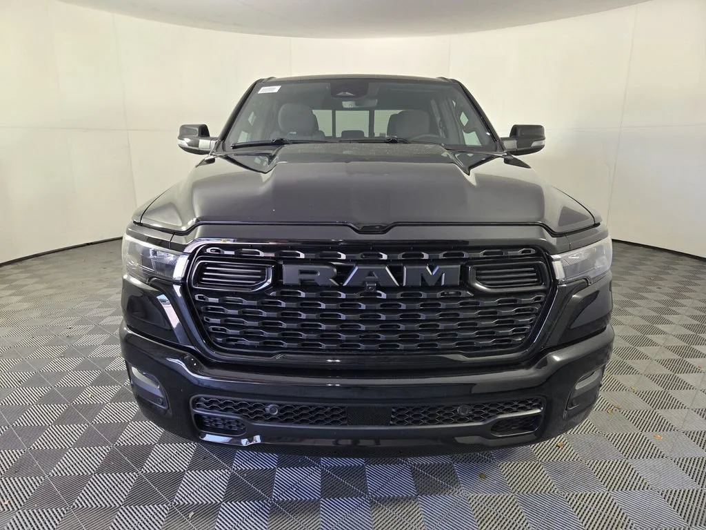New 2026 Diamond Black Crystal Pearl-Coat Exterior Paint RAM Big Horn image 3