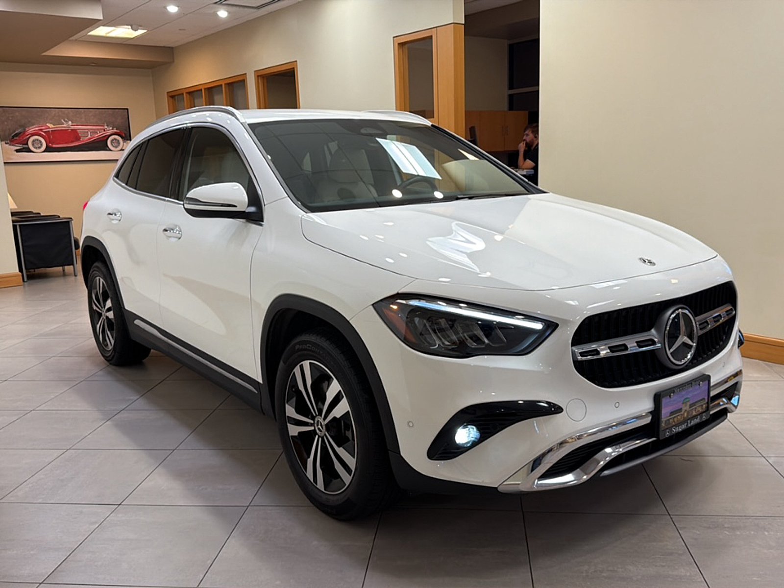 Certified Used 2025 Polar White Mercedes-Benz 4MATIC® image 2
