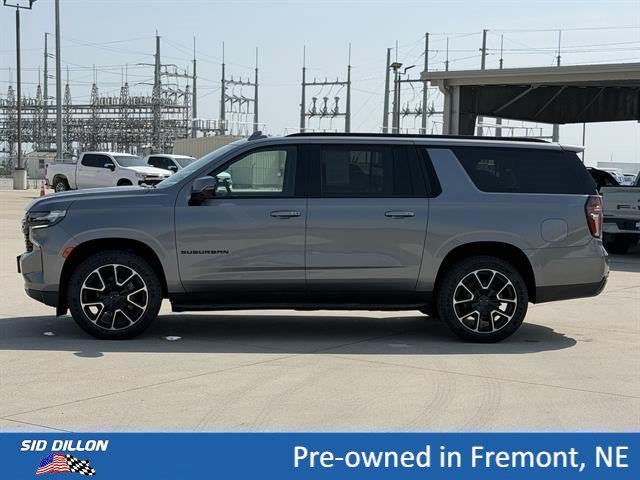 2021 Chevrolet Suburban RST - Photo 9