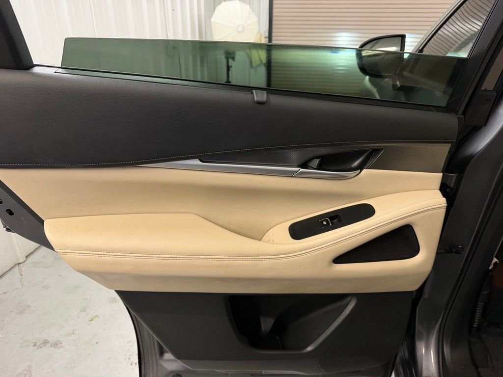 Used 2024 Gray INFINITI LUXE image 35