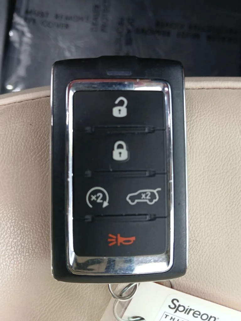 Used 2022 Gray Jeep Limited image 36