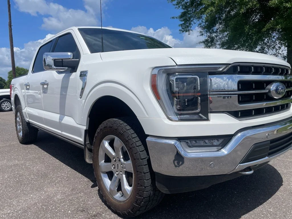 2023 Ford F-150 Lariat - Photo 11