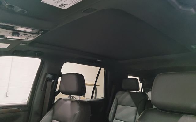 Used 2022 Black Chevrolet Z71 image 18