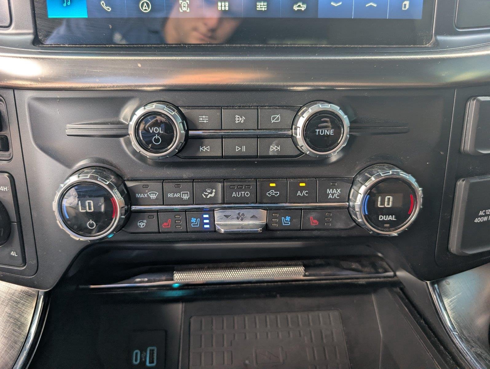 Used 2021 Agate Black/Stone Gray Ford King Ranch image 22