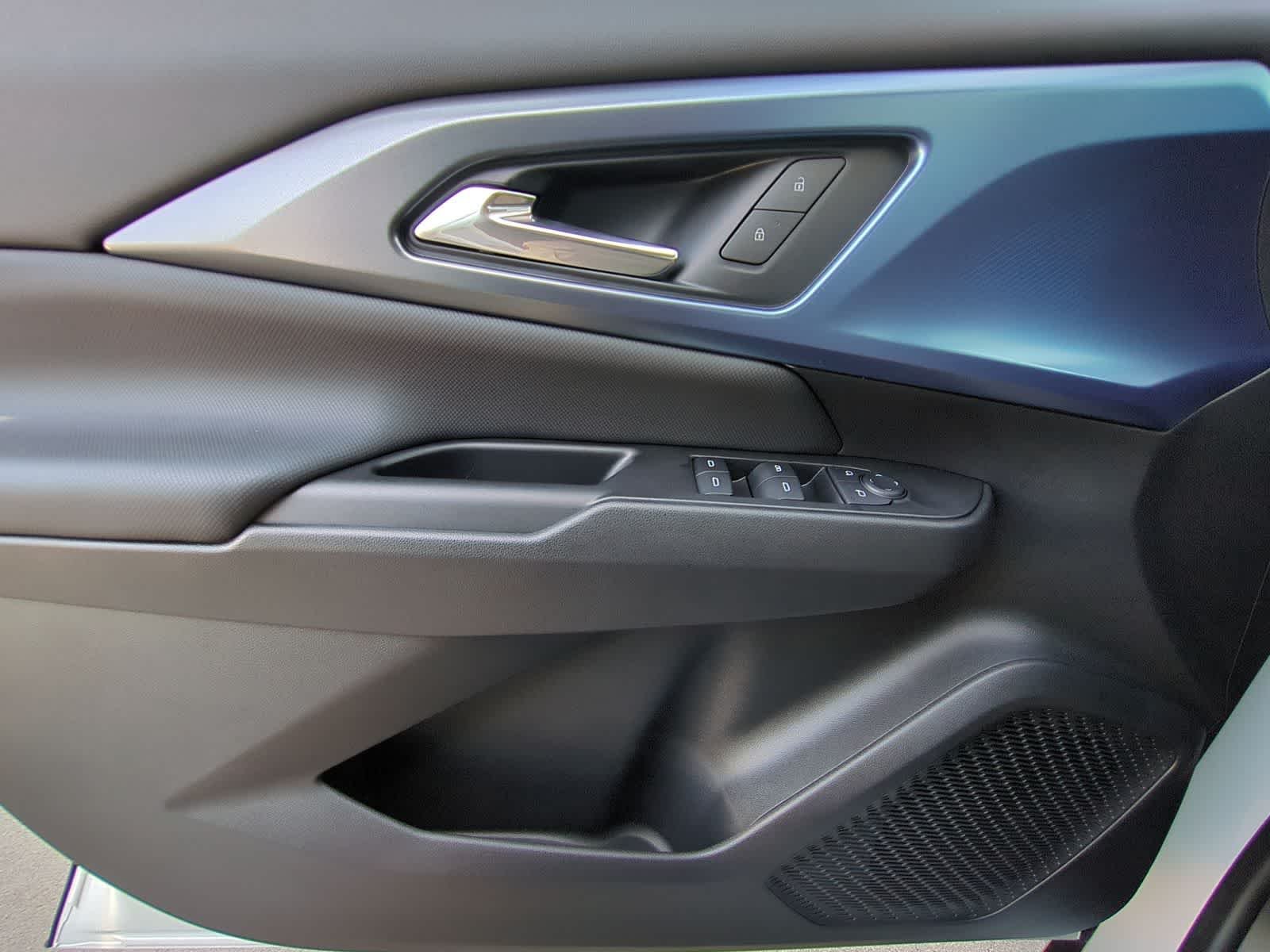 2026 Chevrolet Equinox EV 2LT - Photo 10