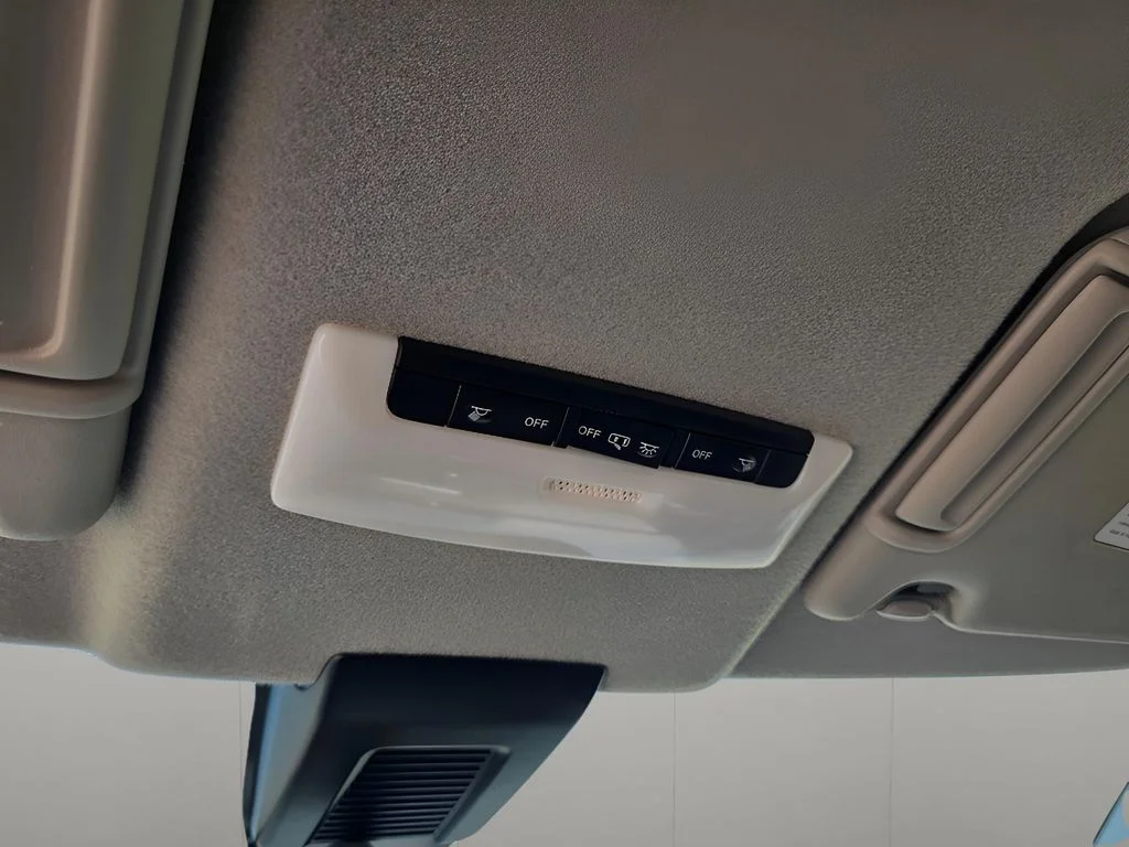 Used 2025 Super Black Nissan S image 22