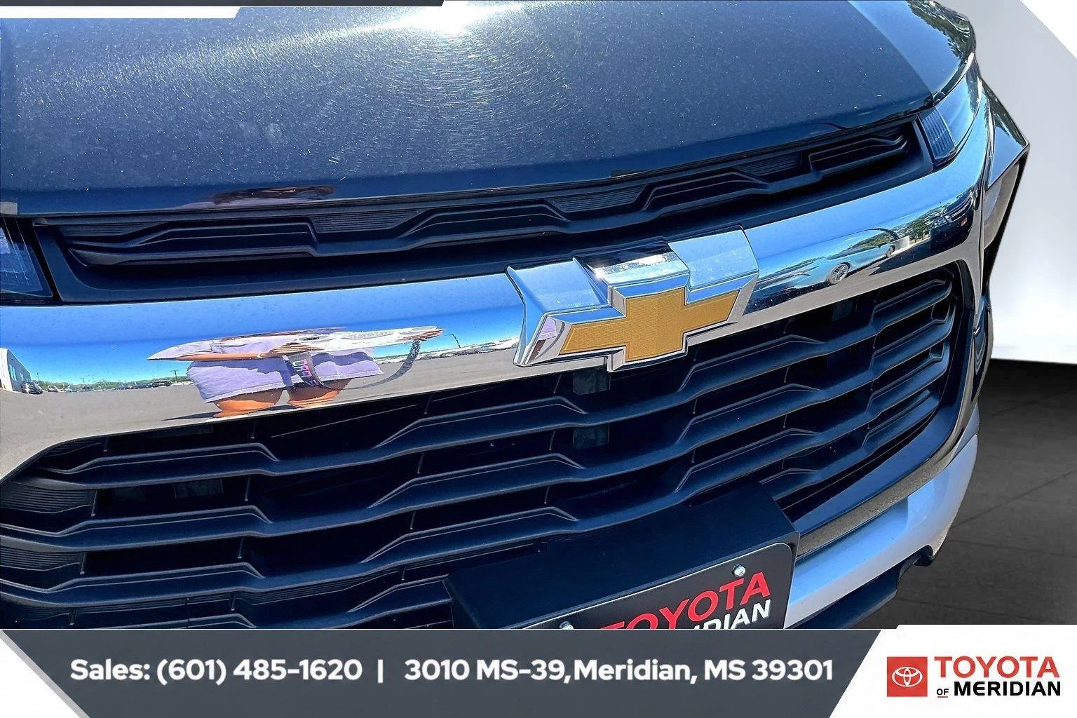Used 2025 Mosaic Black Metallic Chevrolet LT image 21