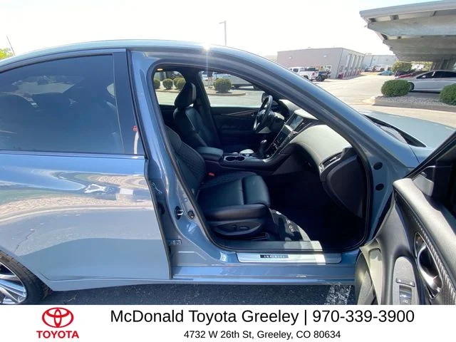 Used 2024 Gray INFINITI Red Sport 400 image 25