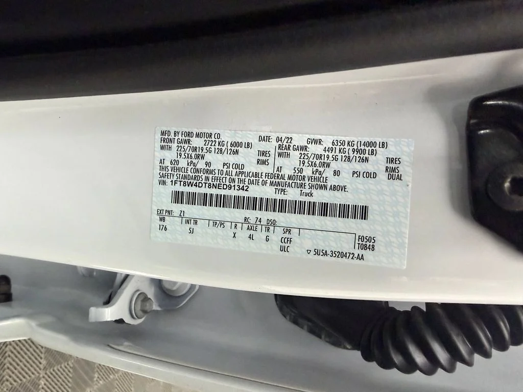 Used 2022 Oxford White Ford LARIAT image 23