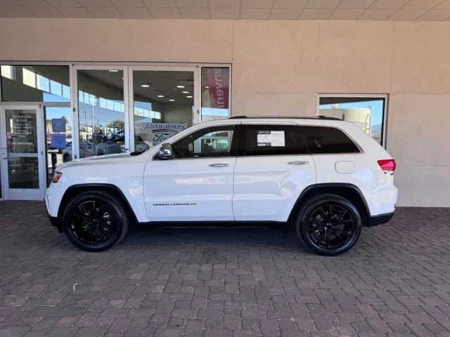 Used 2014 White Jeep Limited image 2