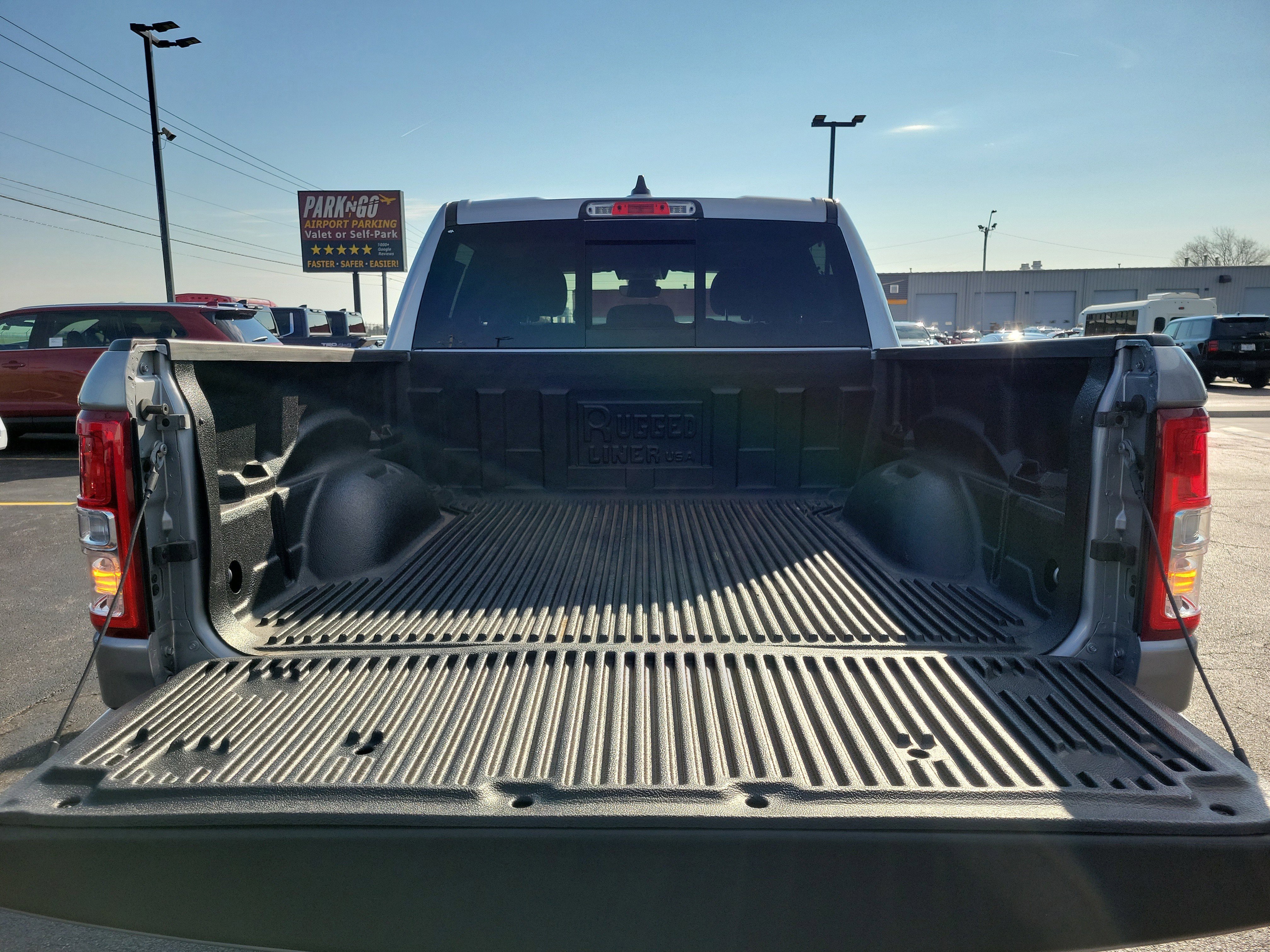 Used 2022 Billet Silver Metallic Clearcoat Ram Big Horn image 8