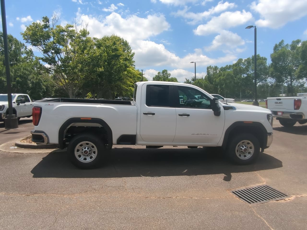 2026 GMC Sierra 2500HD Pro - Photo 9