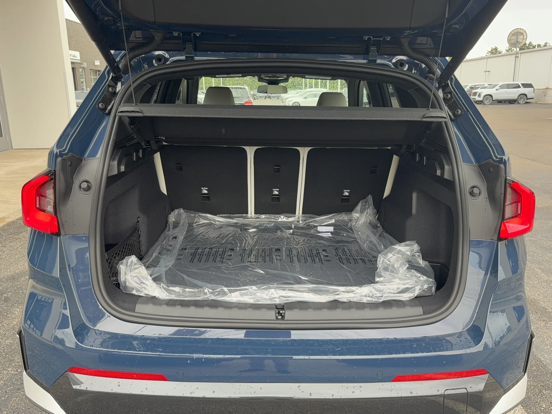 New 2026 Night Dusk Blue Metallic BMW xDrive28i image 5