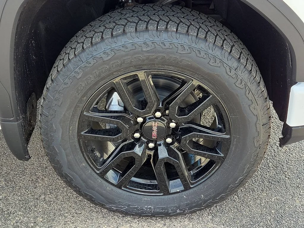 New 2026 Summit White GMC Elevation image 7