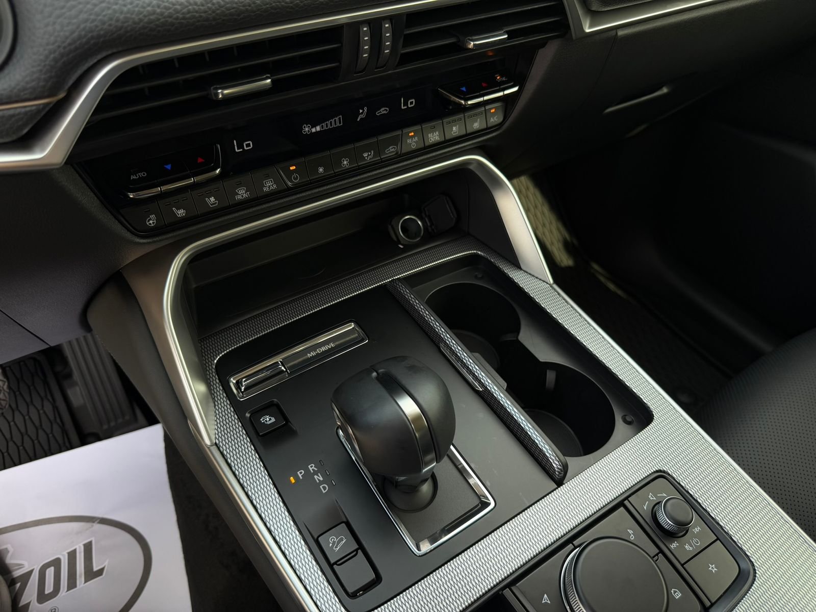 Used 2026 Platinum Quartz Mazda Premium image 17