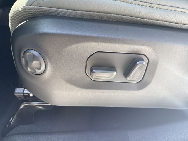 New 2026 White Jeep Mojave X image 10