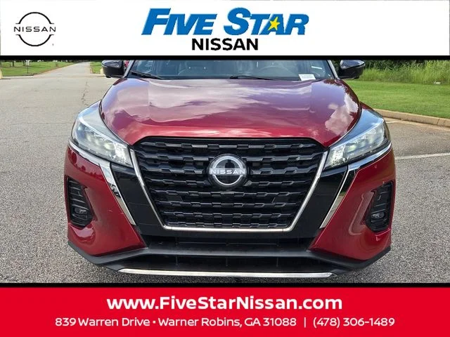Used 2023 Red Nissan SR image 2