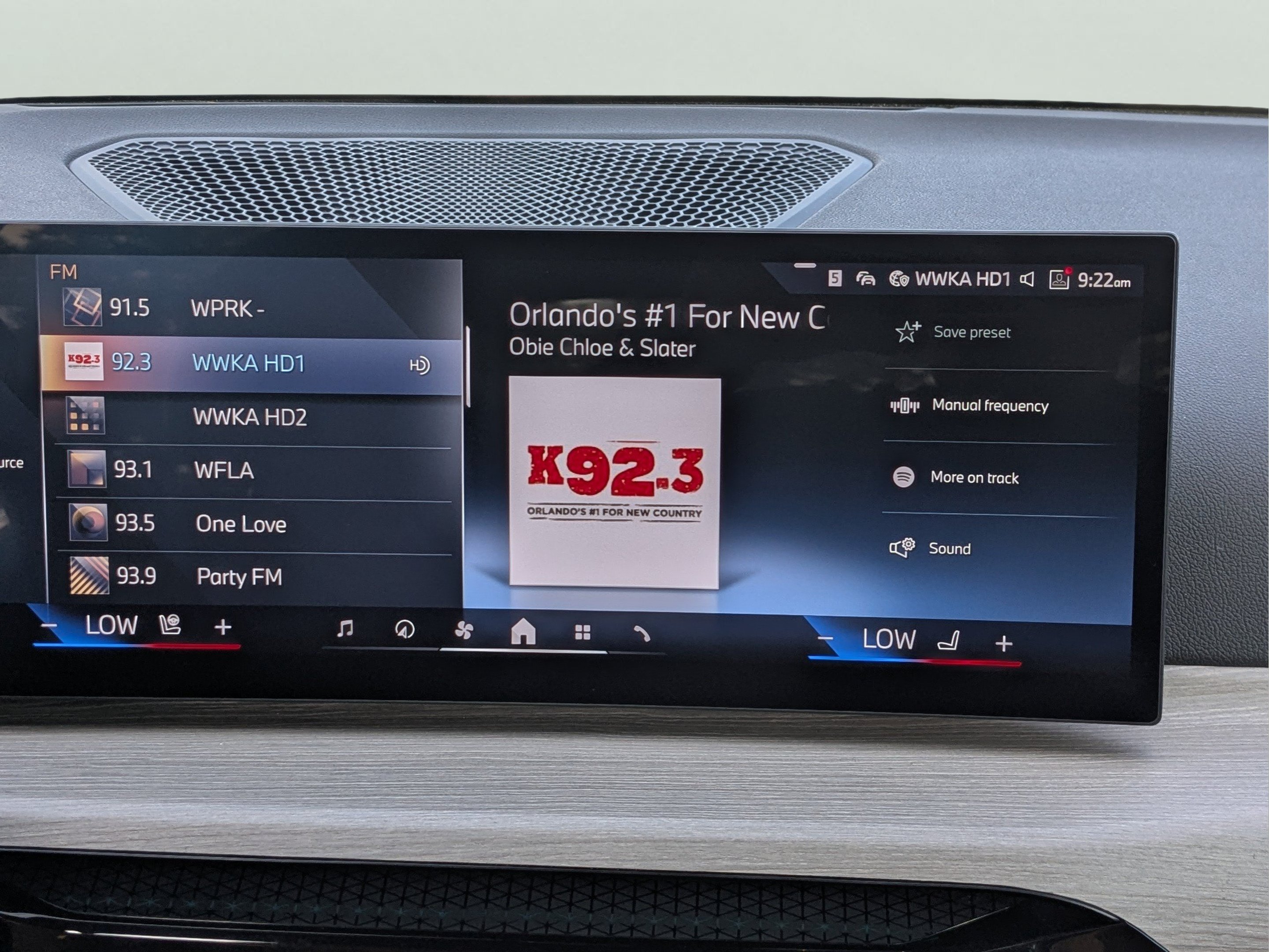 2025 BMW 3 Series 330i - Photo 19