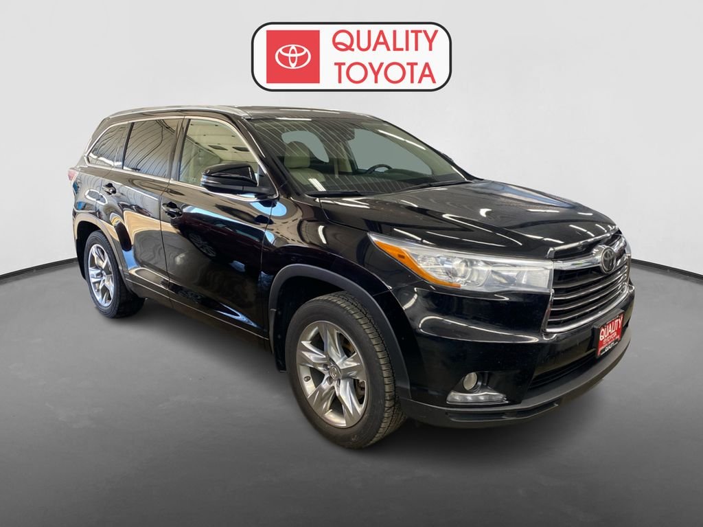 Used 2015 Toyota Highlander Limited with VIN 5TDDKRFH4FS086741 for sale in Fergus Falls, Minnesota