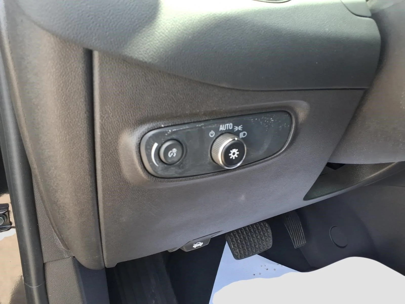 Used 2024 Mosaic Black Metallic Chevrolet LT image 17