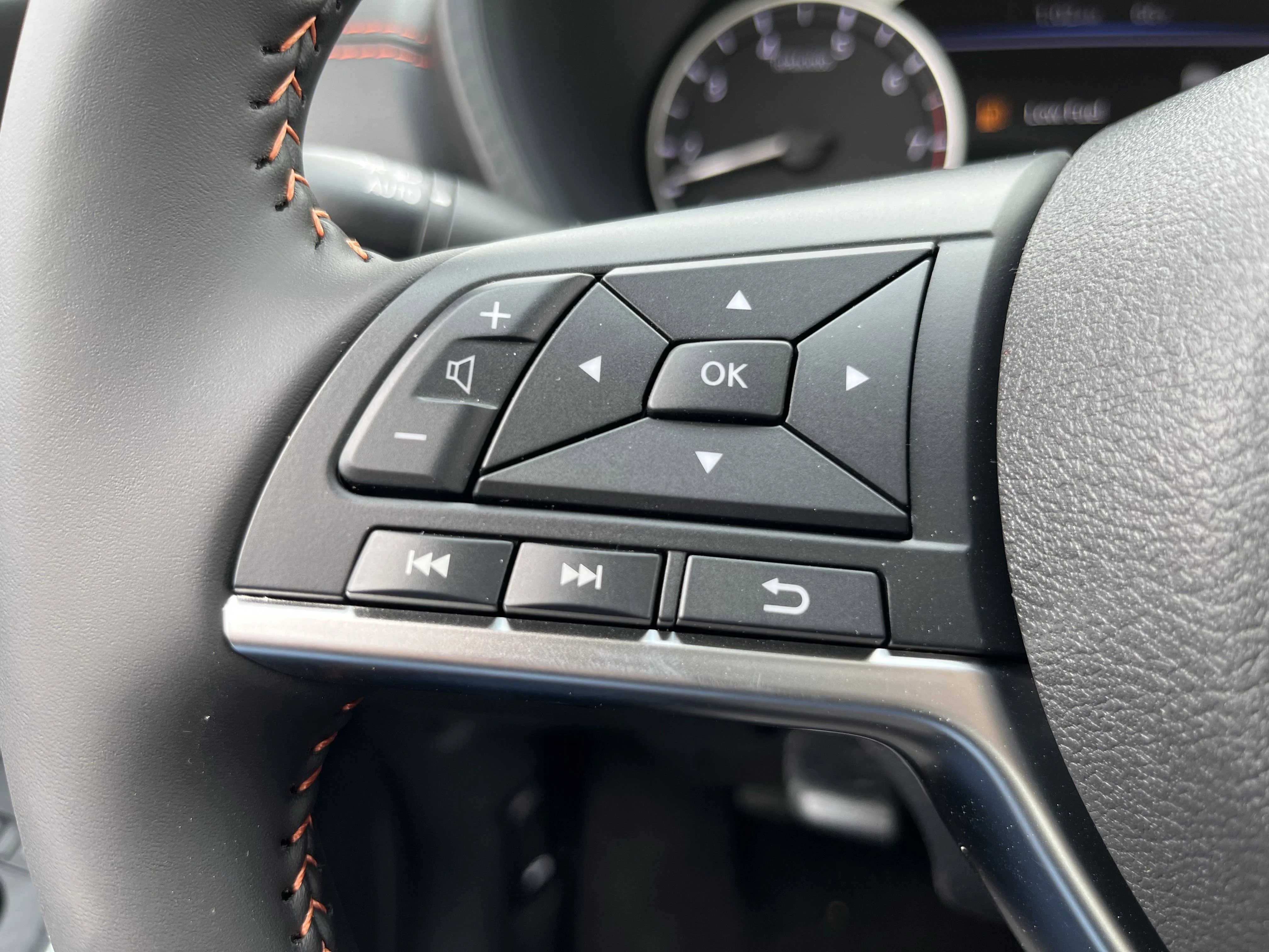 2025 Nissan Sentra SR - Photo 19