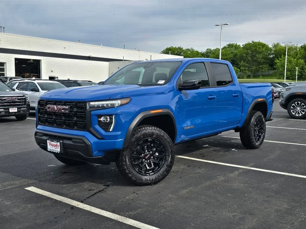 New 2026 Rapids Metallic GMC Elevation image 2