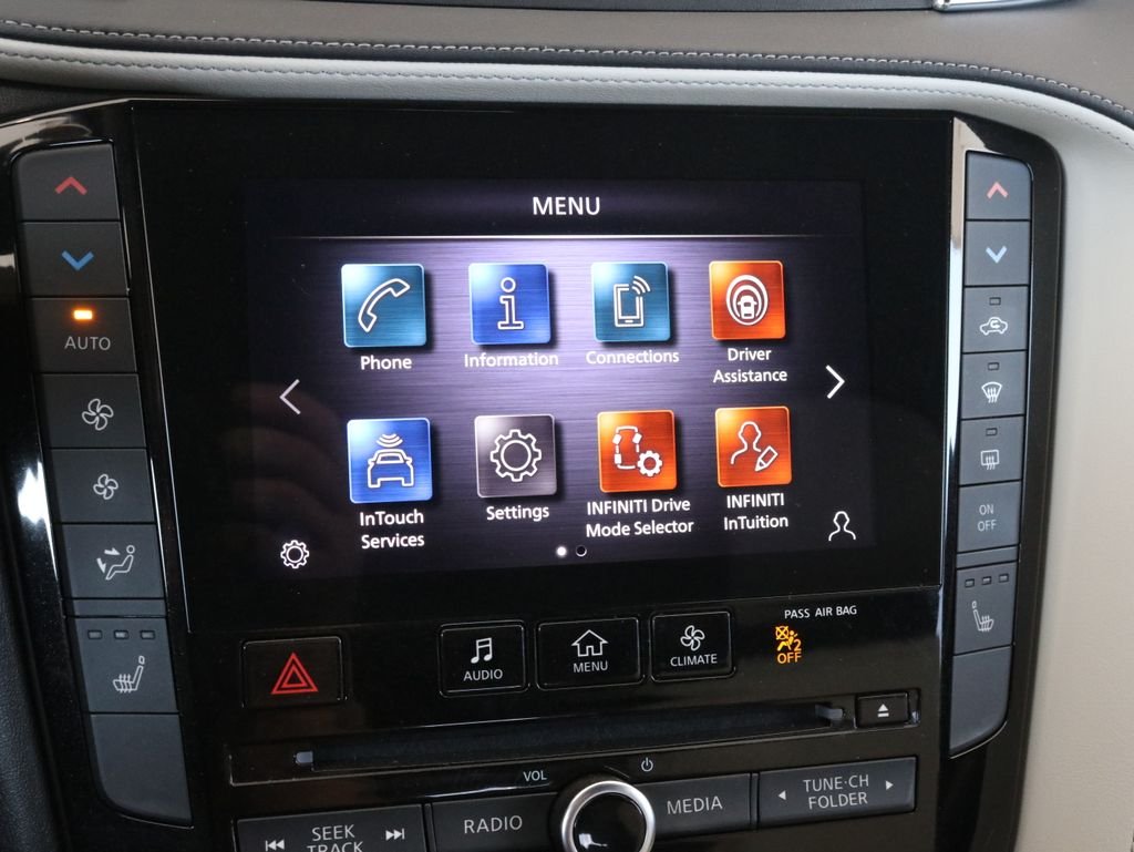 Certified Used 2023 Gray INFINITI LUXE image 16