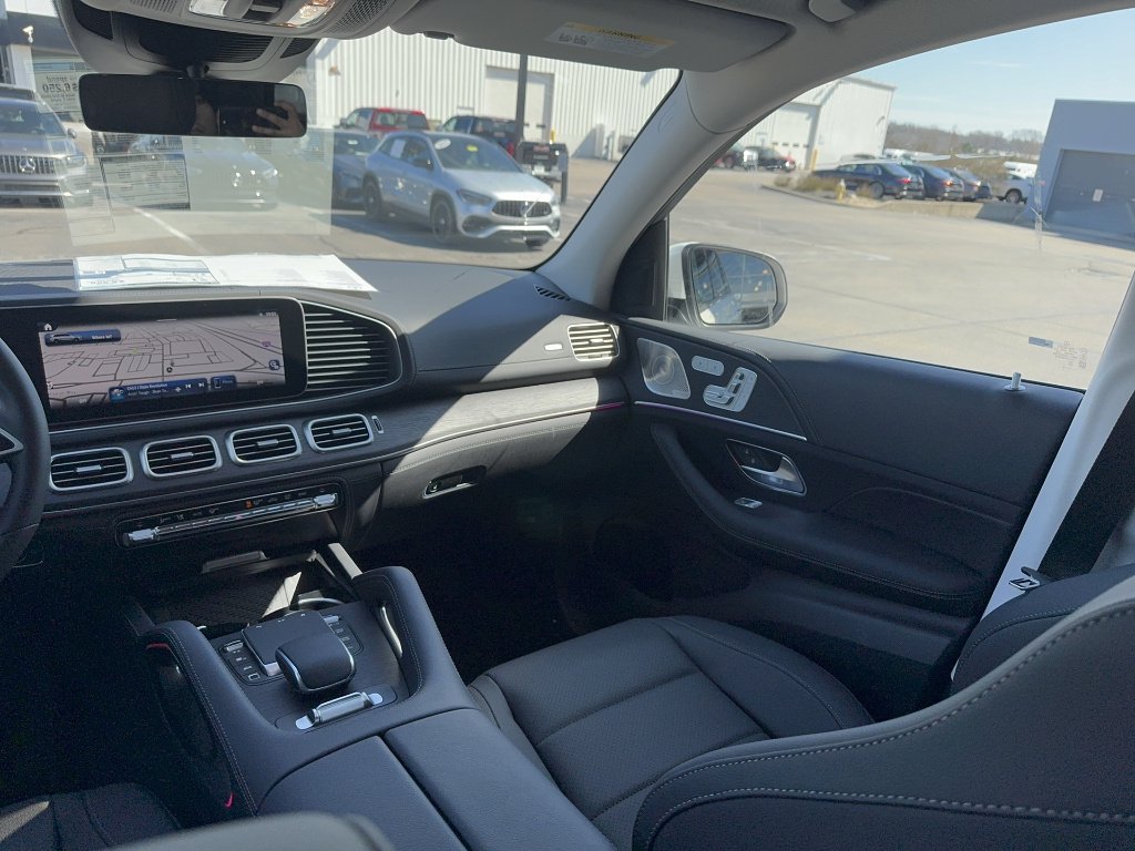 New 2026 Polar White Mercedes-Benz GLS 450 image 12