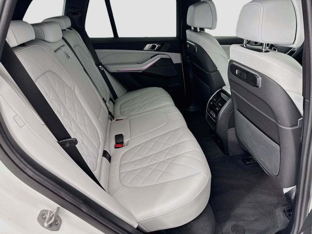 2026 BMW X5 50e - Photo 21