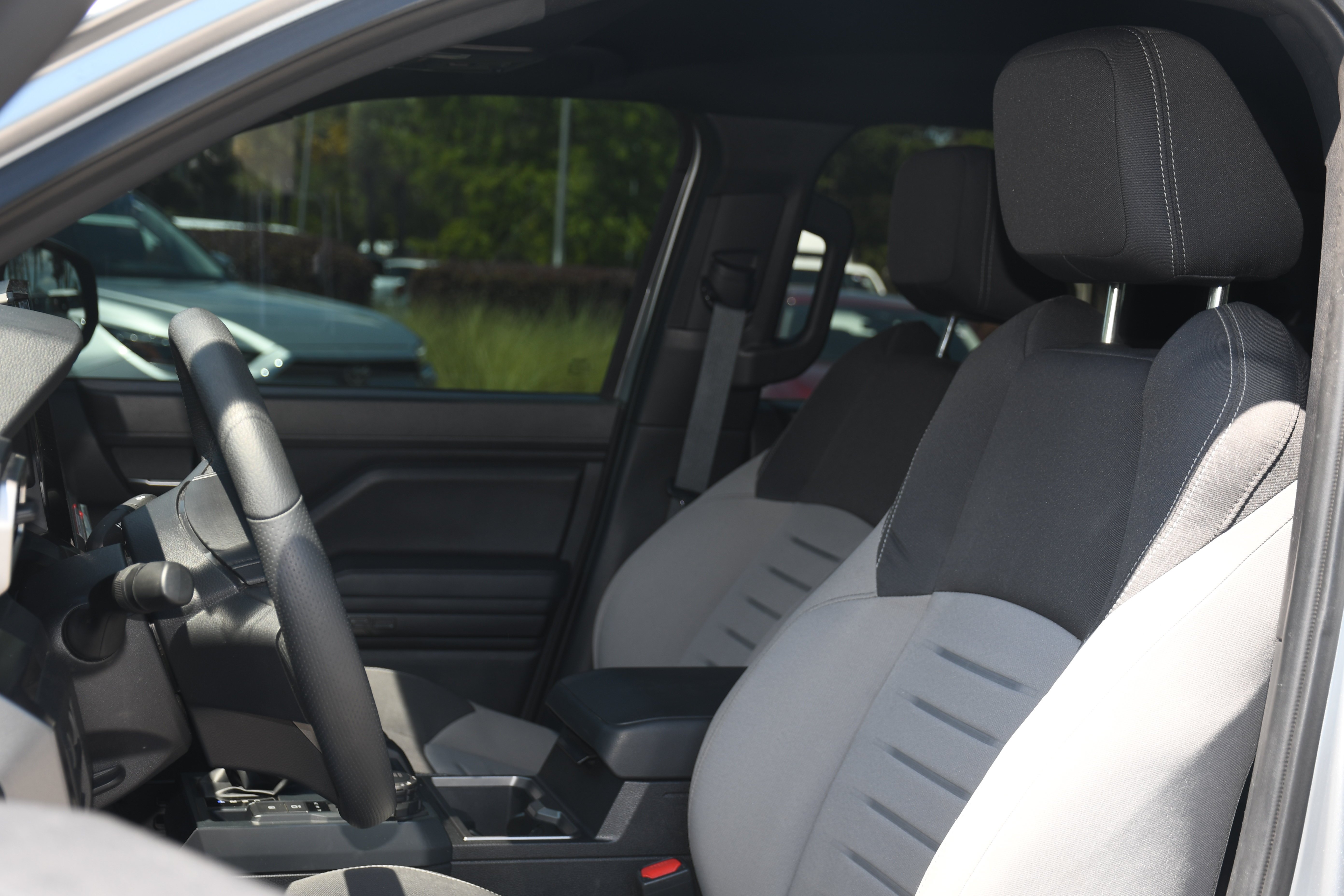 2025 Toyota Tacoma TRD Sport - Photo 11