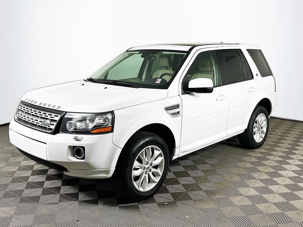 2013 Land Rover LR2 -'s photo