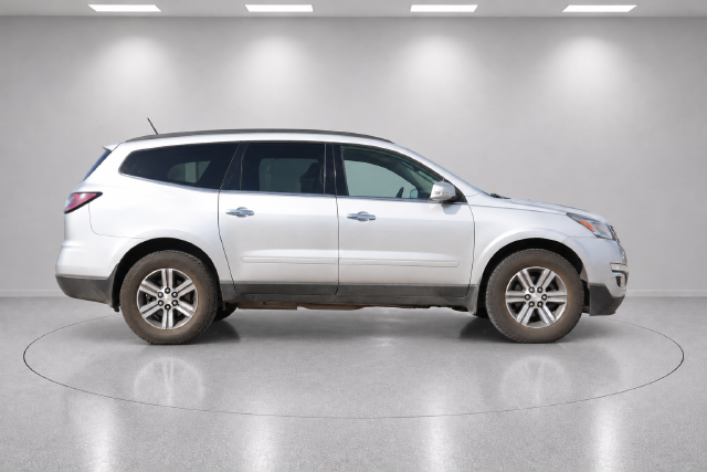 Used 2017 Chevrolet Traverse 2LT with VIN 1GNKVHKD4HJ241906 for sale in Lamesa, TX