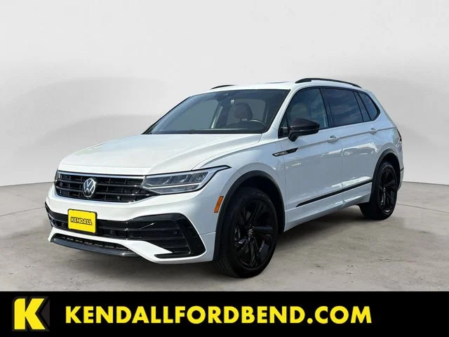 2024 Volkswagen Tiguan 2.0T SE R-Line Black 4Motion's photo