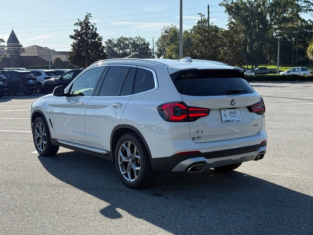 Used 2024 White BMW xDrive30i image 3