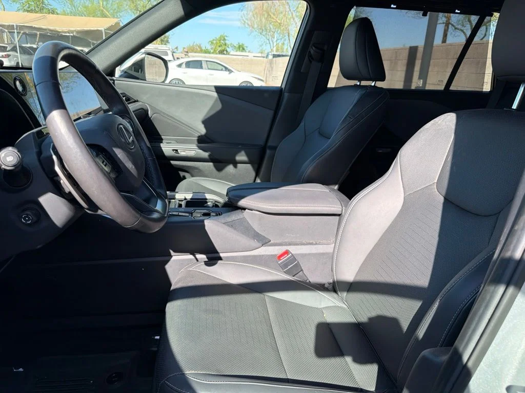 Certified Used 2025 Silver Lexus 350 Premium image 4