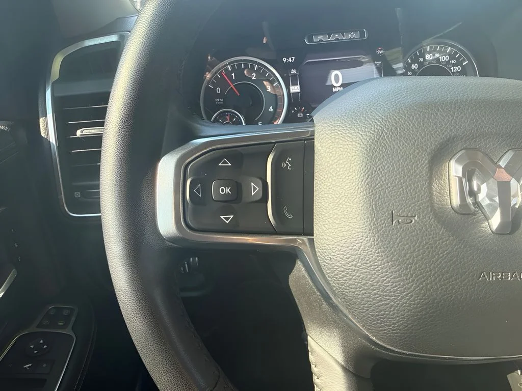 Used 2024 Silver Ram Laramie image 13