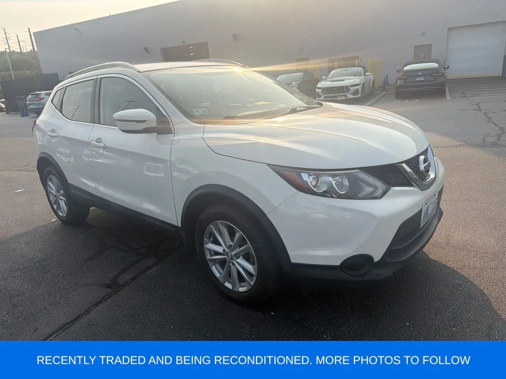 Used 2018 White Nissan SV image 1